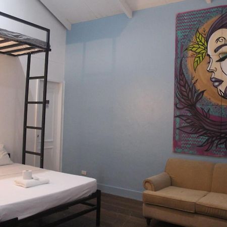 Baybayin Hostel - Pasay Close To Airport Bagian luar foto